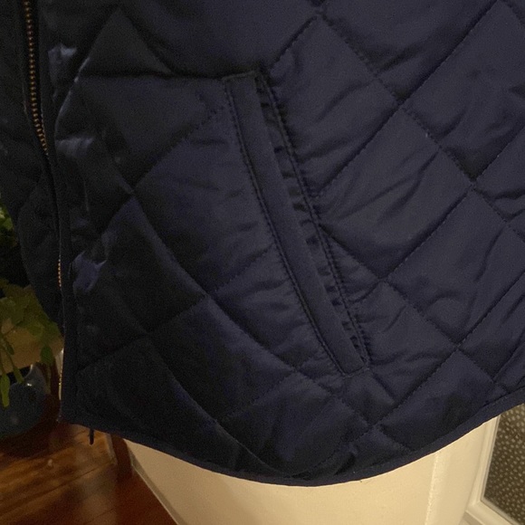 Old Navy quilted vest sz M - Picture 4 of 5